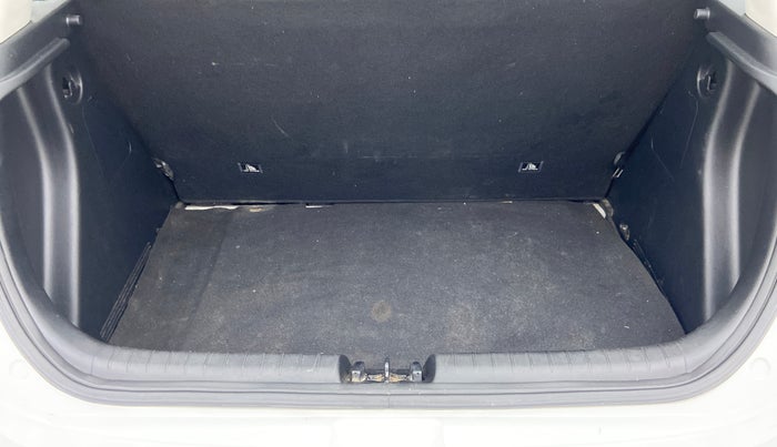 2021 Hyundai NEW I20 MAGNA 1.5 MT, Diesel, Manual, 11,726 km, Boot Inside