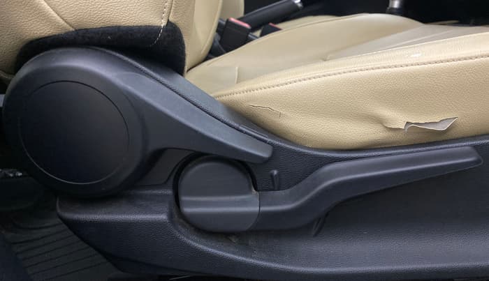 2020 Honda City 1.5L I-VTEC ZX CVT, Petrol, Automatic, 31,845 km, Driver Side Adjustment Panel