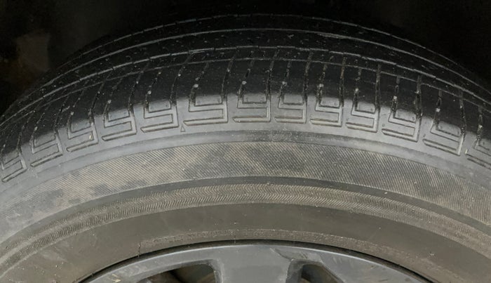 2022 Tata Harrier XT PLUS 2.0L KRYOTEC DARK EDITON, Diesel, Manual, 89,505 km, Left Front Tyre Tread