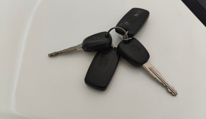 2013 Maruti Wagon R 1.0 LXI CNG, CNG, Manual, 49,920 km, Key Close Up