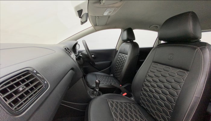 2019 Volkswagen Polo COMFORTLINE 1.0L MPI, Petrol, Manual, 68,399 km, Right Side Front Door Cabin