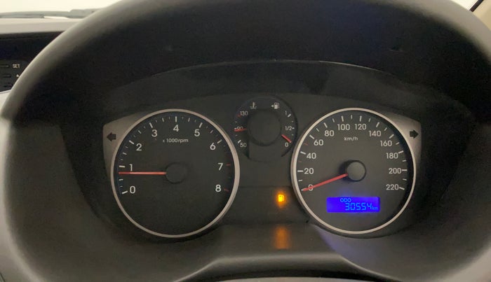 2012 Hyundai i20 MAGNA 1.2, Petrol, Manual, 30,545 km, Odometer Image