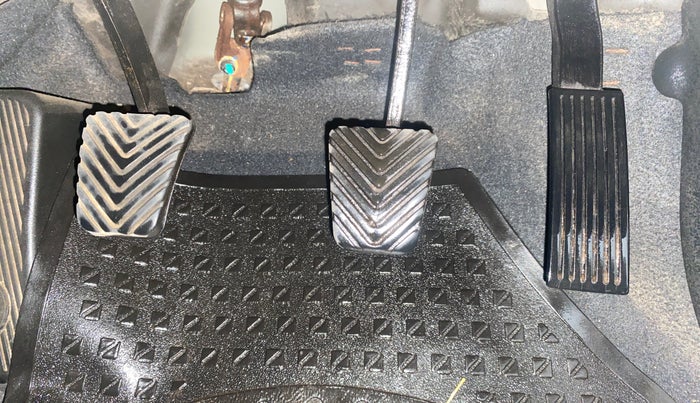 2012 Hyundai i20 MAGNA 1.2, Petrol, Manual, 30,545 km, Pedals