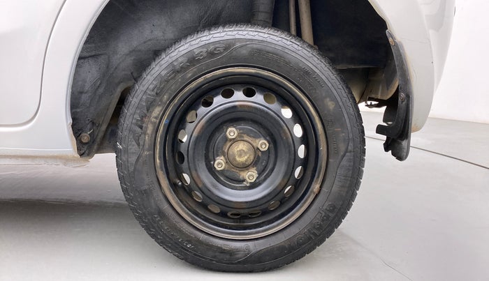 2017 Datsun Go T, Petrol, Manual, 50,602 km, Left Rear Wheel