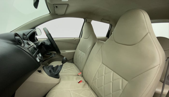 2017 Datsun Go T, Petrol, Manual, 50,602 km, Right Side Front Door Cabin