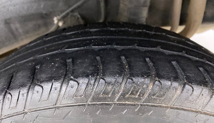 2017 Datsun Go T, Petrol, Manual, 50,602 km, Left Rear Tyre Tread