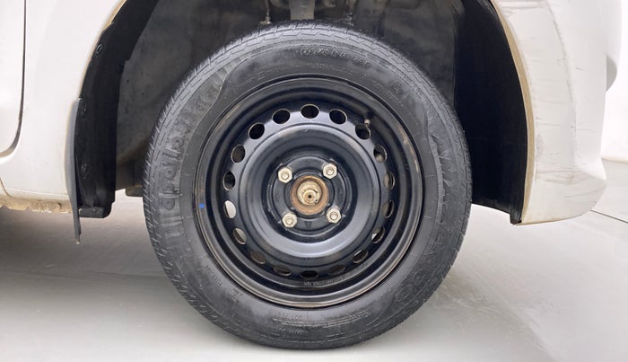 2017 Datsun Go T, Petrol, Manual, 50,602 km, Right Front Wheel