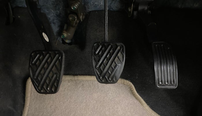 2017 Datsun Go T, Petrol, Manual, 50,602 km, Pedals