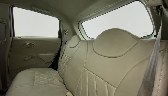 2017 Datsun Go T, Petrol, Manual, 50,602 km, Right Side Rear Door Cabin