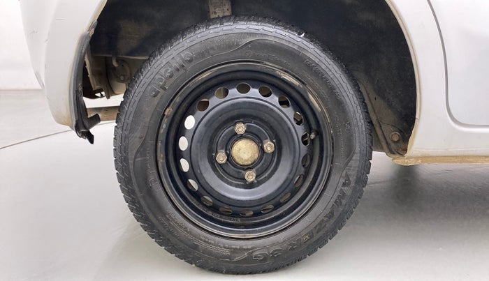 2017 Datsun Go T, Petrol, Manual, 50,602 km, Right Rear Wheel