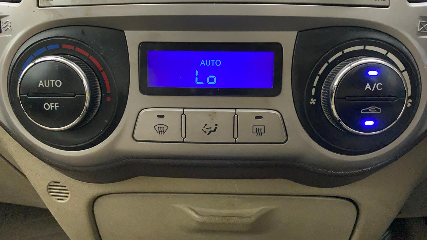 2011 Hyundai i20 MAGNA 1.2, Petrol, Manual, 60,580 km, Automatic Climate Control