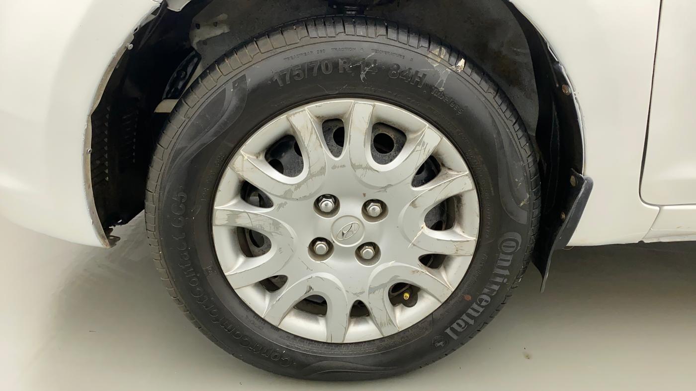 2011 Hyundai i20 MAGNA 1.2, Petrol, Manual, 60,580 km, Left Front Wheel