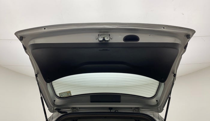 2016 Hyundai Creta SX PLUS 1.6 PETROL, Petrol, Manual, 1,22,446 km, Boot Door Open