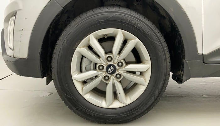 2016 Hyundai Creta SX PLUS 1.6 PETROL, Petrol, Manual, 1,22,446 km, Left Front Wheel
