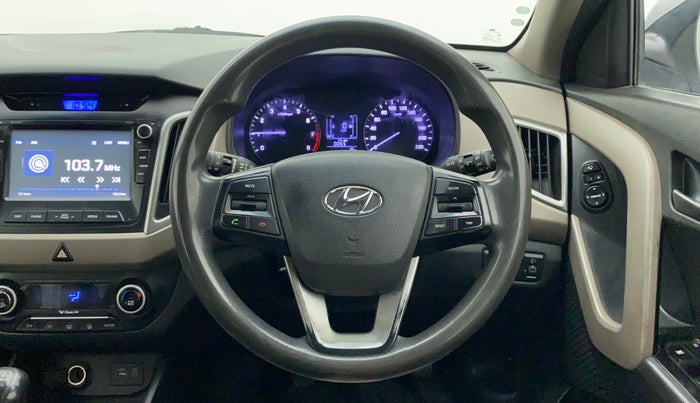 2016 Hyundai Creta SX PLUS 1.6 PETROL, Petrol, Manual, 1,22,446 km, Steering Wheel Close Up