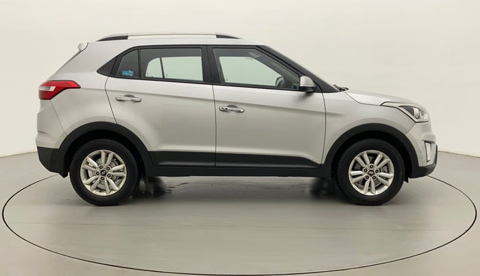 2016 Hyundai Creta SX PLUS 1.6 PETROL, Petrol, Manual, 1,22,446 km, Right Side View