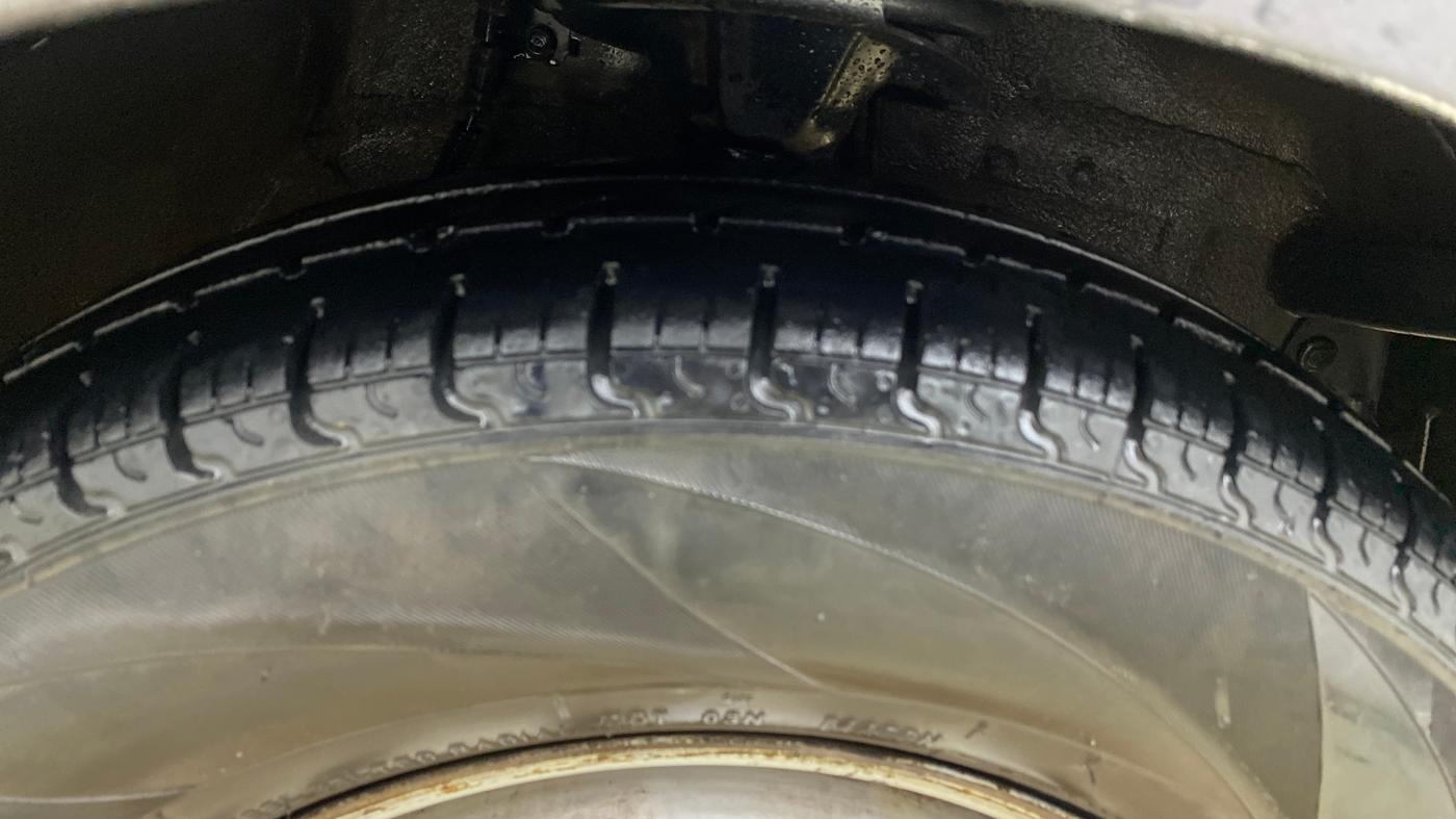 2013 Hyundai i10 ERA 1.1, Petrol, Manual, 94,918 km, Right Front Tyre Tread