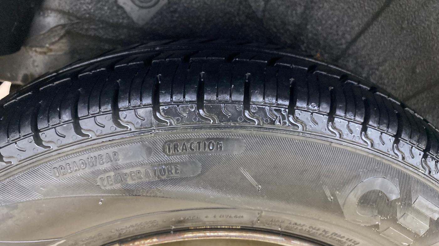 2013 Hyundai i10 ERA 1.1, Petrol, Manual, 94,918 km, Right Rear Tyre Tread