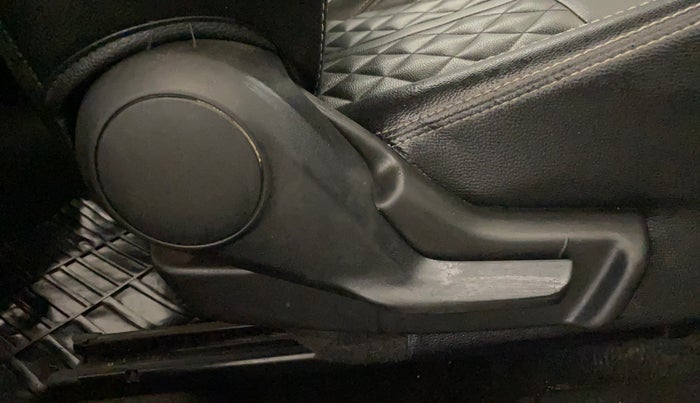 2018 Maruti Baleno DELTA PETROL 1.2, Petrol, Manual, 56,494 km, Driver Side Adjustment Panel