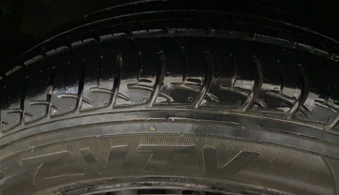 2018 Maruti Baleno DELTA PETROL 1.2, Petrol, Manual, 56,494 km, Left Front Tyre Tread