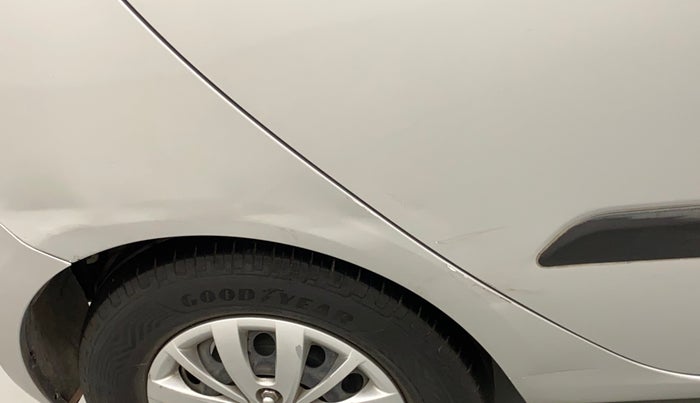 2016 Hyundai i10 SPORTZ 1.1, Petrol, Manual, 48,427 km, Right quarter panel - Minor scratches
