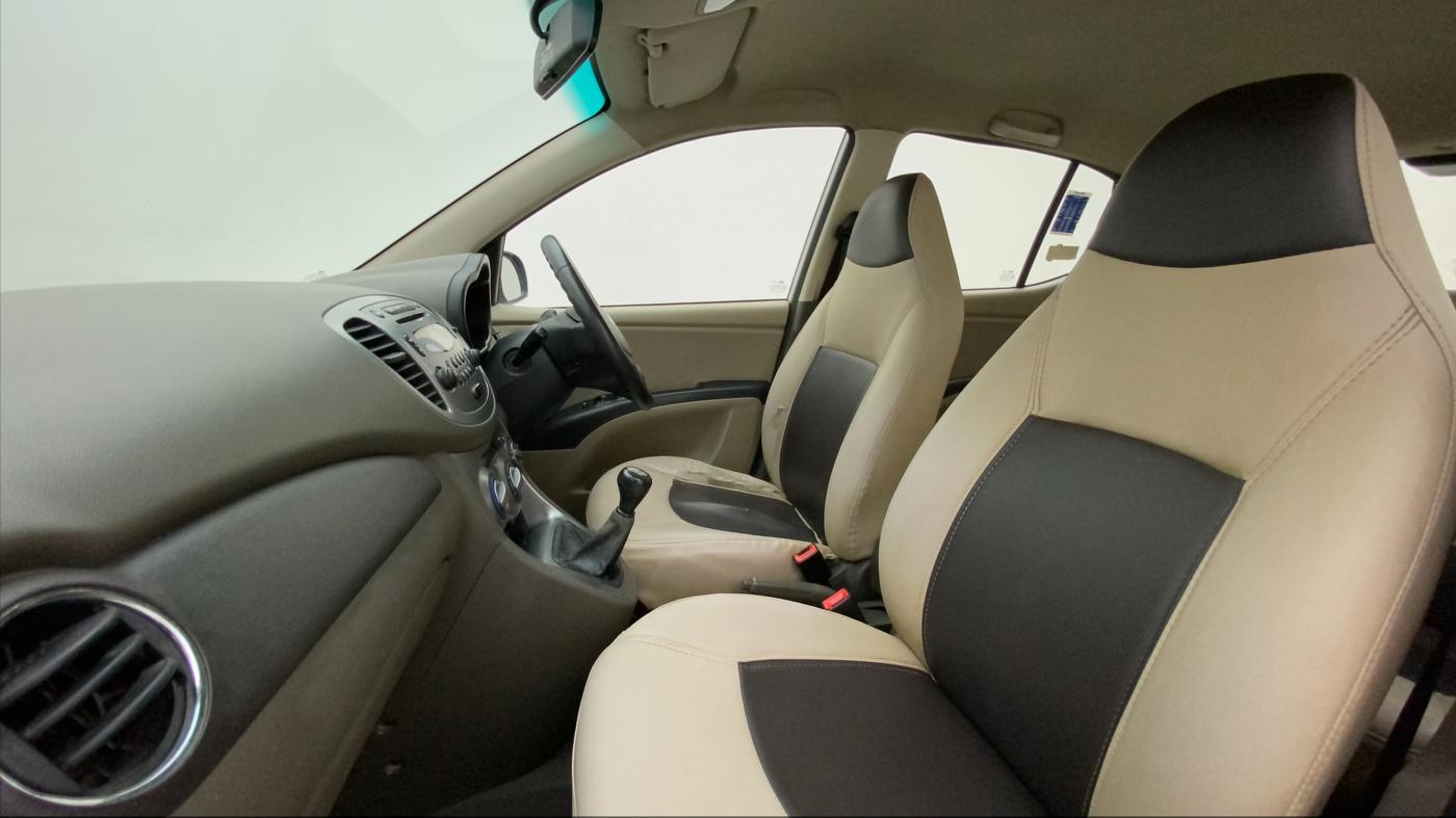 2016 Hyundai i10 SPORTZ 1.1, Petrol, Manual, 48,427 km, Right Side Front Door Cabin