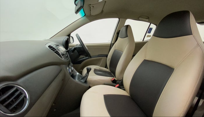 2016 Hyundai i10 SPORTZ 1.1, Petrol, Manual, 48,427 km, Right Side Front Door Cabin