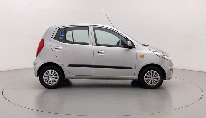 2016 Hyundai i10 SPORTZ 1.1, Petrol, Manual, 48,427 km, Right Side View