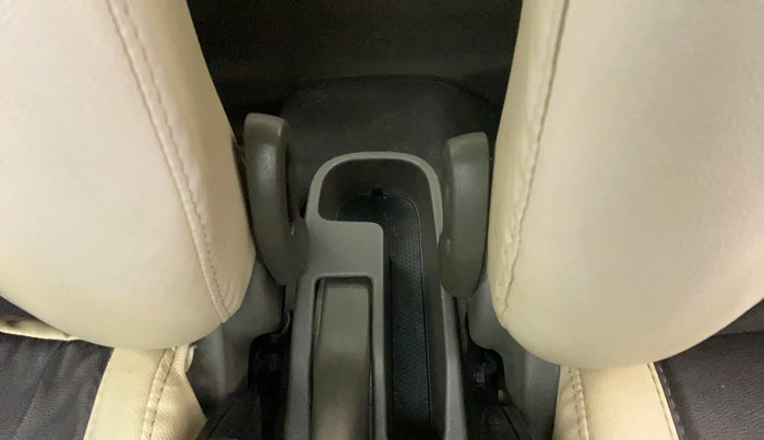 2016 Hyundai i10 SPORTZ 1.1, Petrol, Manual, 48,427 km, Driver Side Adjustment Panel