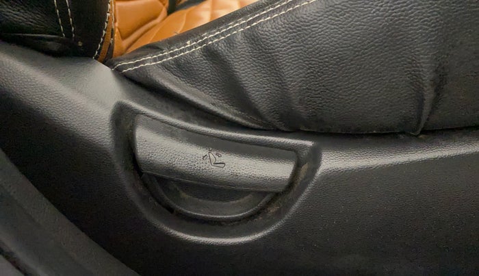 2018 Hyundai Xcent S 1.2, Petrol, Manual, 64,586 km, Driver Side Adjustment Panel