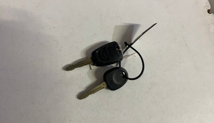 2018 Hyundai Xcent S 1.2, Petrol, Manual, 64,586 km, Key Close Up