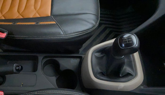 2018 Hyundai Xcent S 1.2, Petrol, Manual, 64,586 km, Gear Lever