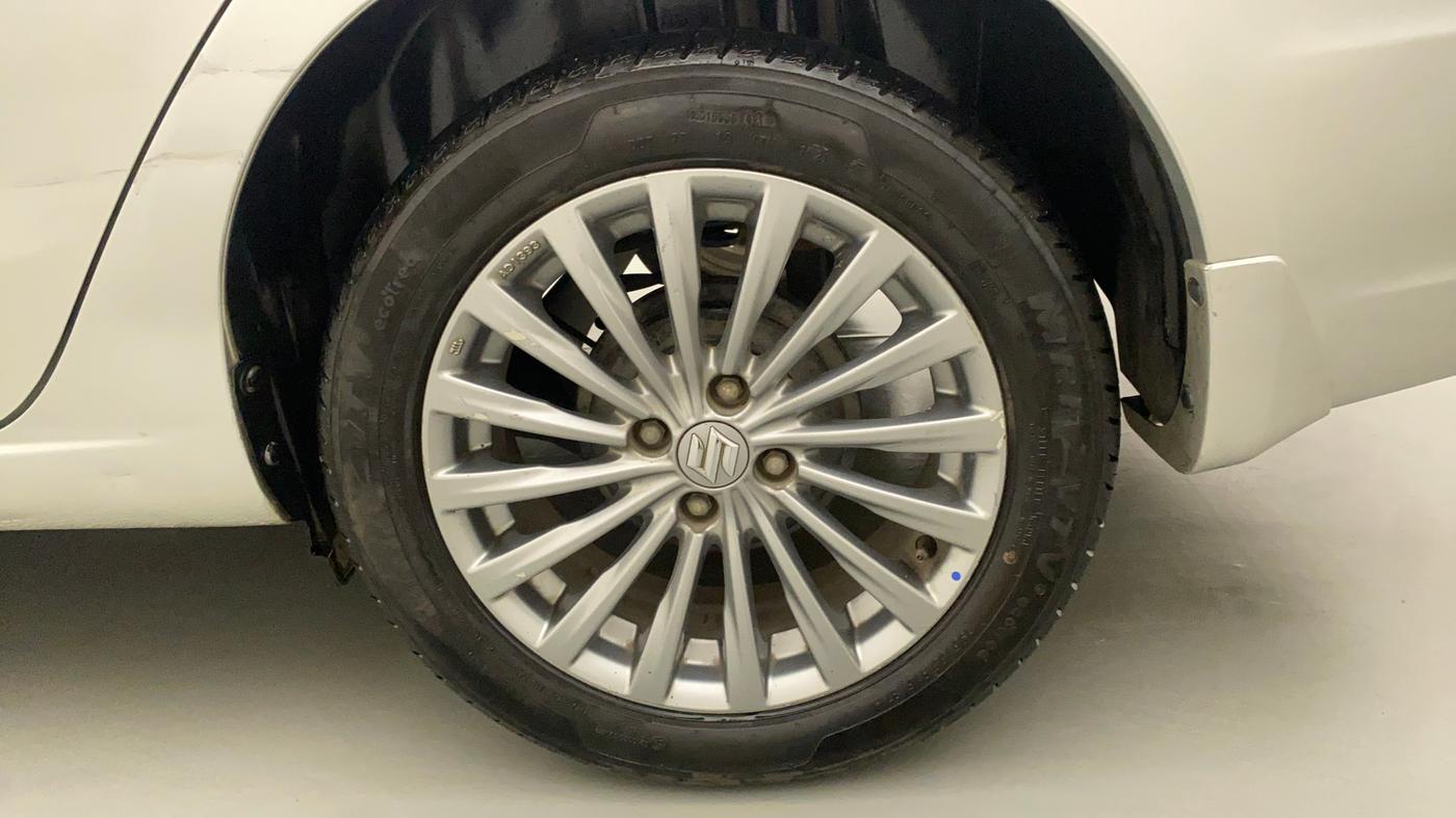 2017 Maruti Ciaz ZDI+ SHVS, Diesel, Manual, 61,353 km, Left Rear Wheel
