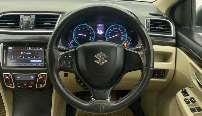 2017 Maruti Ciaz ZDI+ SHVS, Diesel, Manual, 61,353 km, Steering Wheel Close Up