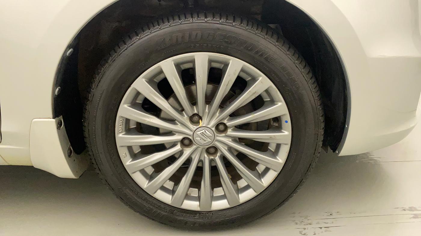 2017 Maruti Ciaz ZDI+ SHVS, Diesel, Manual, 61,353 km, Right Front Wheel