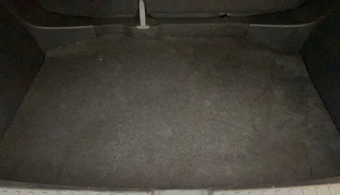 2021 Skoda KUSHAQ STYLE 1.0L TSI MT, Petrol, Manual, 56,564 km, Boot Inside