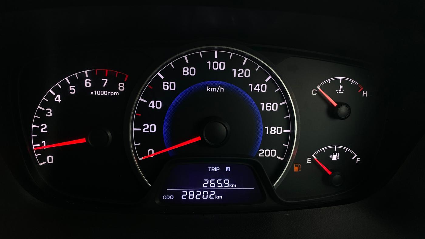 2015 Hyundai Grand i10 SPORTZ 1.2 KAPPA VTVT, Petrol, Manual, 28,213 km, Odometer Image