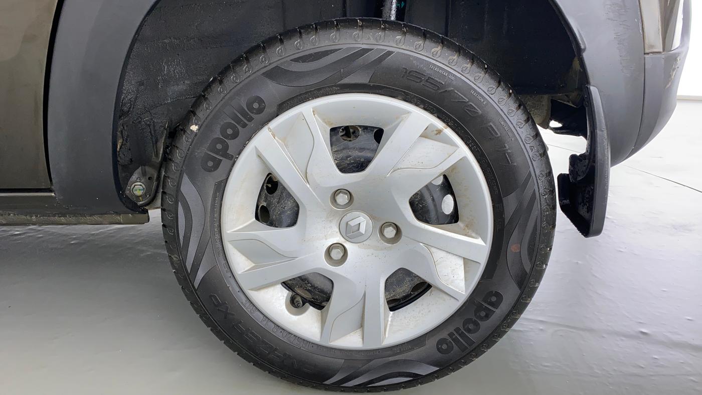 2021 Renault Kwid 1.0 RXT Opt AT, Petrol, Automatic, 5,622 km, Left Rear Wheel