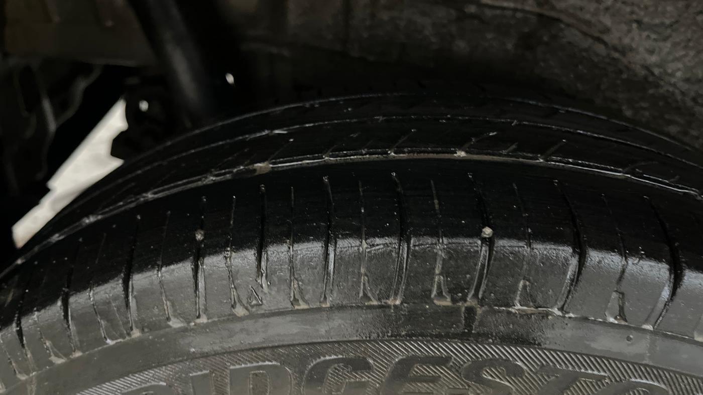 2016 Maruti Wagon R 1.0 VXI, Petrol, Manual, 92,127 km, Right Rear Tyre Tread