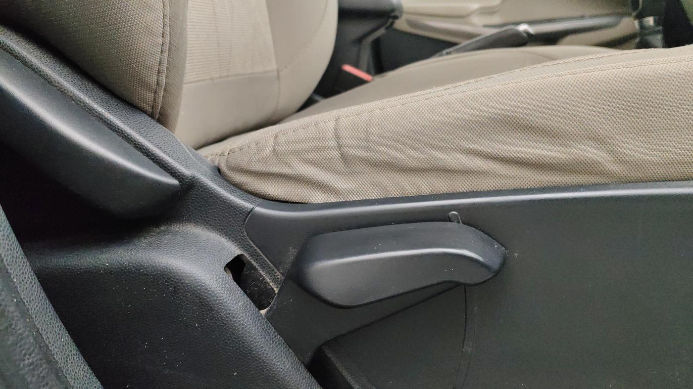 2019 Ford Ecosport TITANIUM + 1.5L DIESEL, Diesel, Manual, 1,33,281 km, Driver Side Adjustment Panel
