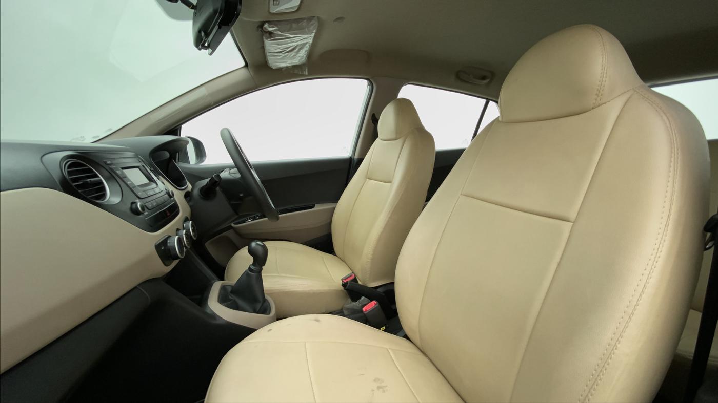 2019 Hyundai Grand i10 MAGNA 1.2 VTVT, Petrol, Manual, 36,841 km, Right Side Front Door Cabin