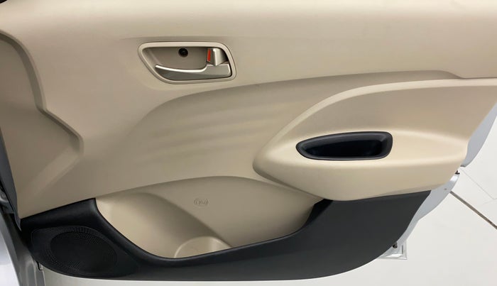 2018 Hyundai NEW SANTRO SPORTZ AMT, Petrol, Automatic, 37,615 km, Driver Side Door Panels Control