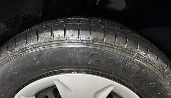 2017 Hyundai Creta E PLUS 1.6 PETROL, Petrol, Manual, 70,830 km, Right Rear Tyre Tread