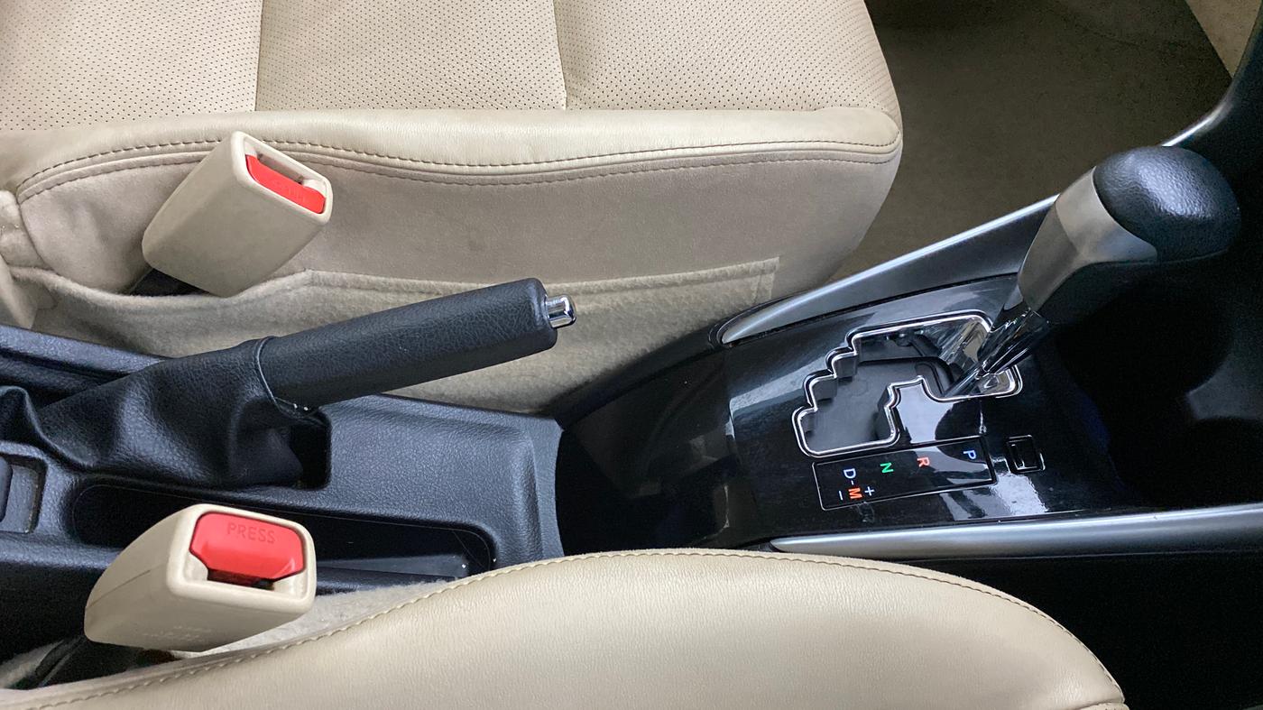 2020 Toyota YARIS VX CVT, Petrol, Automatic, 41,384 km, Gear Lever
