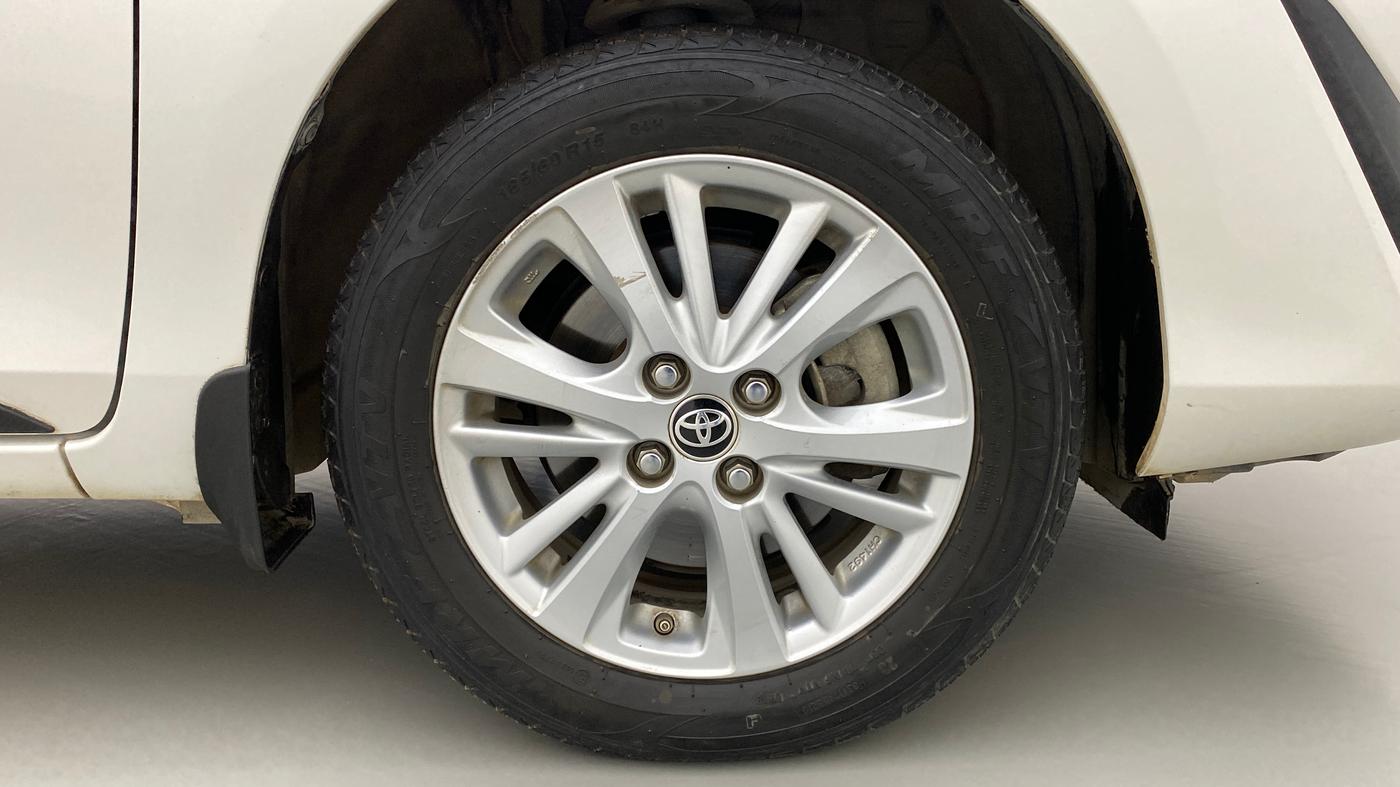 2020 Toyota YARIS VX CVT, Petrol, Automatic, 41,384 km, Right Front Wheel