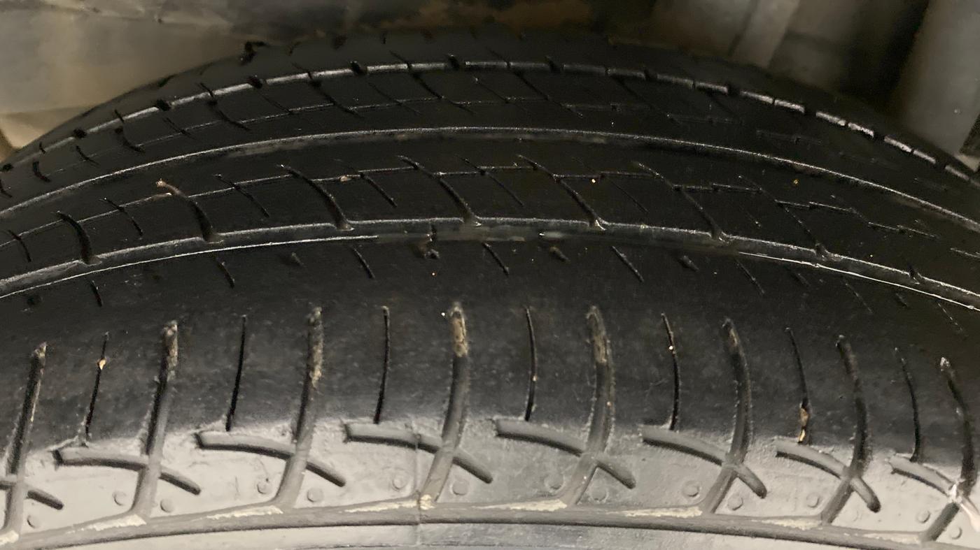 2020 Toyota YARIS VX CVT, Petrol, Automatic, 41,384 km, Left Rear Tyre Tread