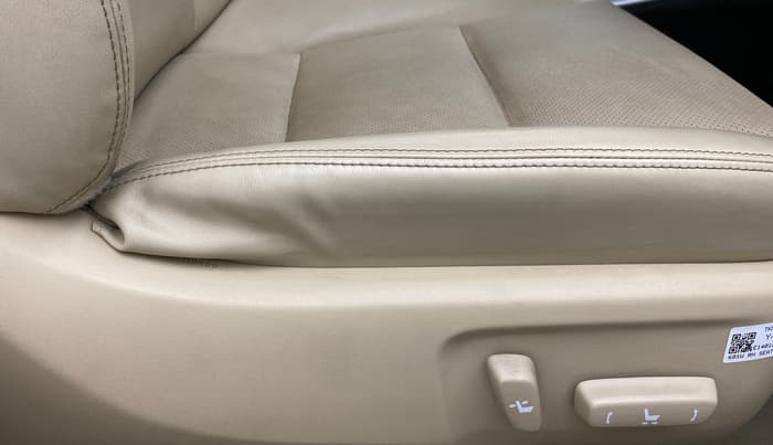 2020 Toyota YARIS VX CVT, Petrol, Automatic, 41,384 km, Driver Side Adjustment Panel