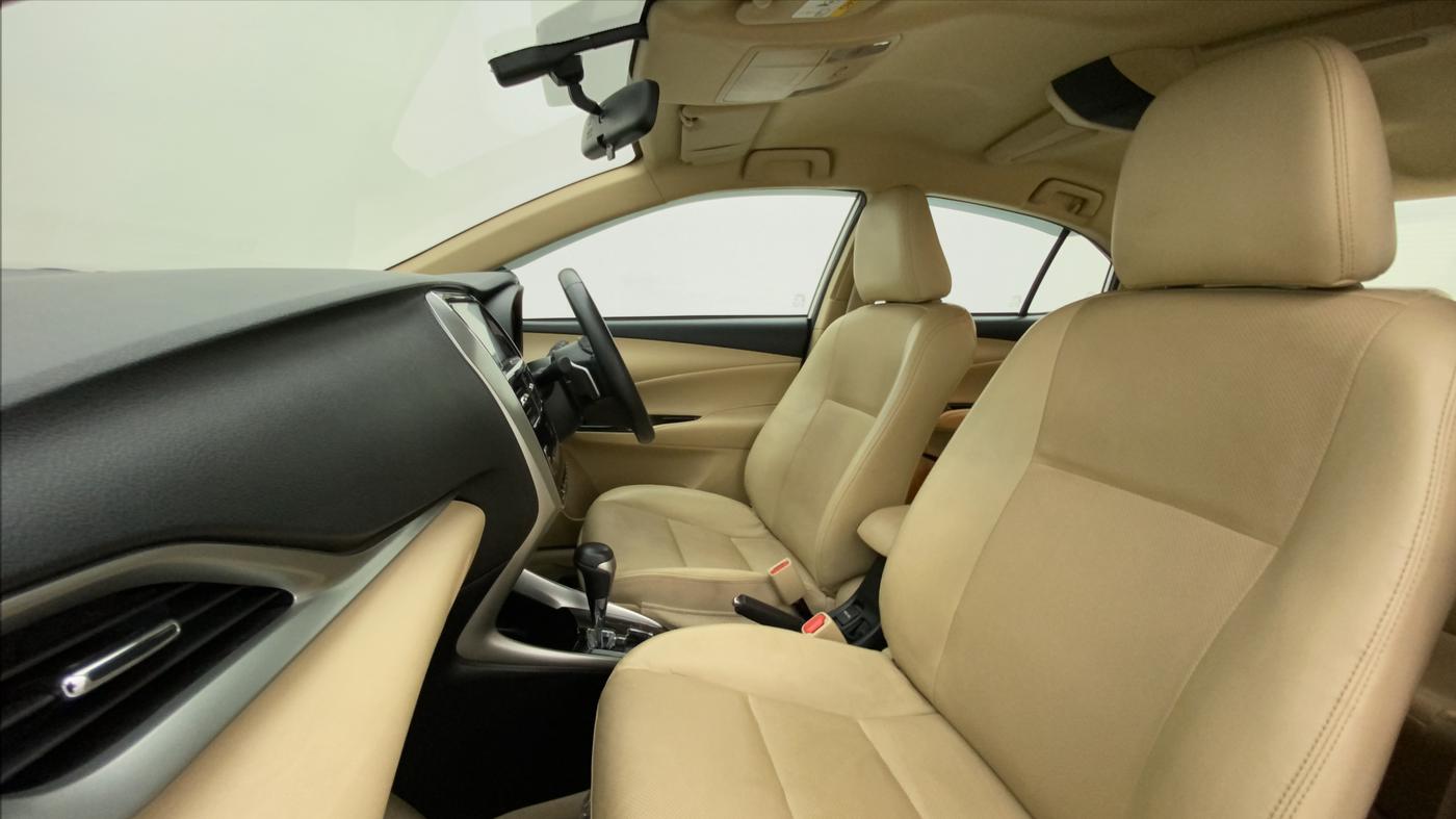 2020 Toyota YARIS VX CVT, Petrol, Automatic, 41,384 km, Right Side Front Door Cabin