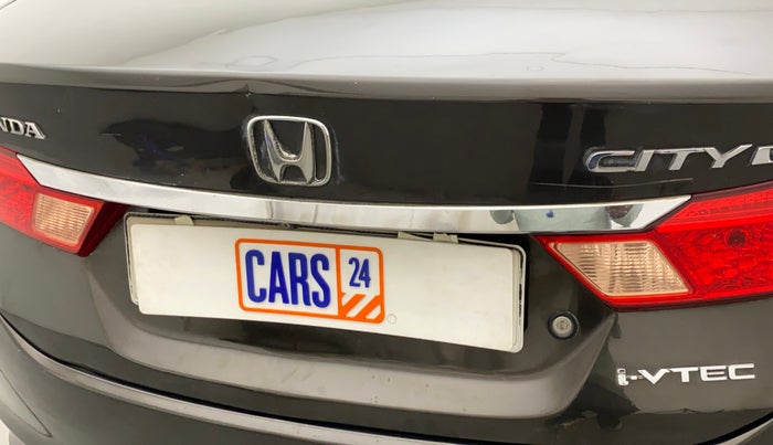 2015 Honda City 1.5L I-VTEC V MT, Petrol, Manual, 57,483 km, Dicky (Boot door) - Minor scratches