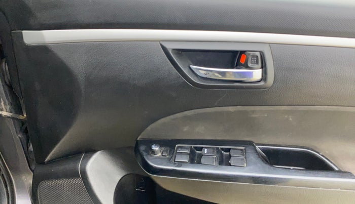 2015 Maruti Swift VXI, Petrol, Manual, 73,384 km, Driver Side Door Panels Control